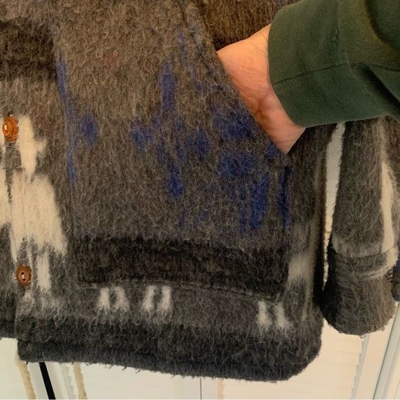 Vintage Peruvian Wool Hooded Jacket Llama Alpaca Andean Tribal Thick Warm Coat - Picture 7 of 16